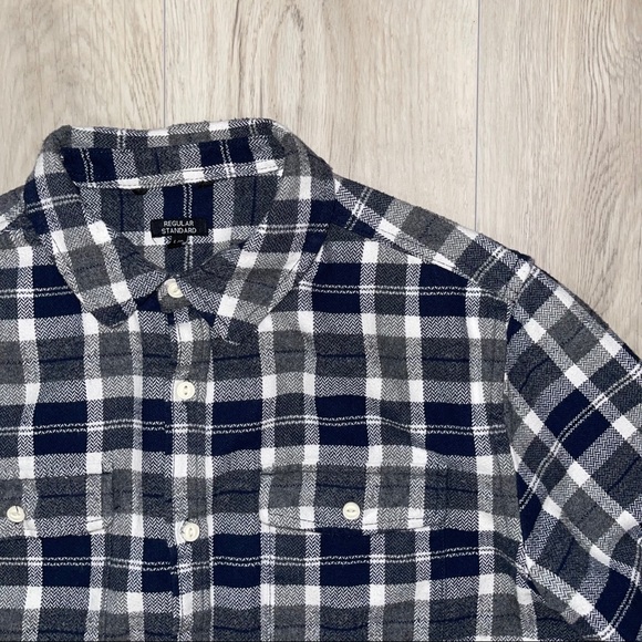 Plaid + Flannel Shirt - Picture 3 of 4